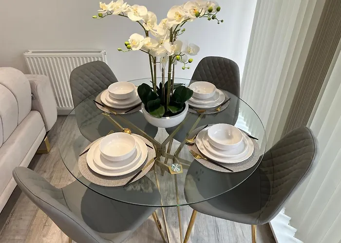 Strada Apartment